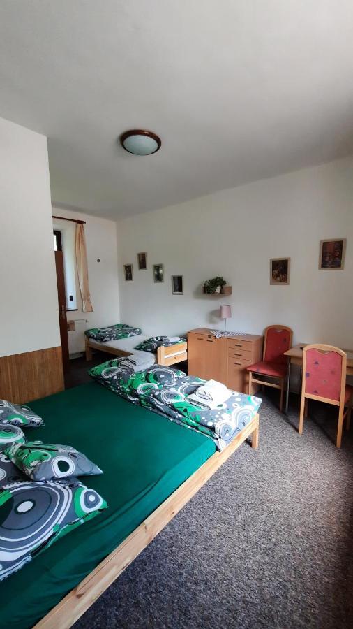 Penzion U Statku Lodherov Luaran gambar
